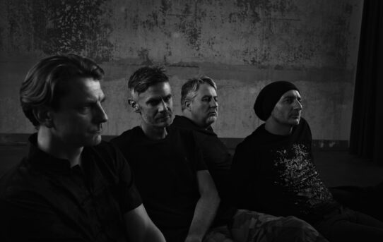 Radiant pop hymns from DIORAMA's darkroom